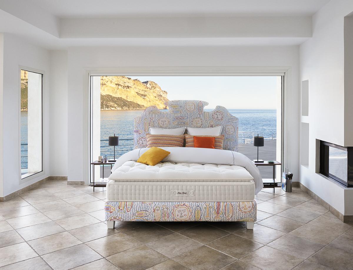 Un lit complet, pas un simple matelas