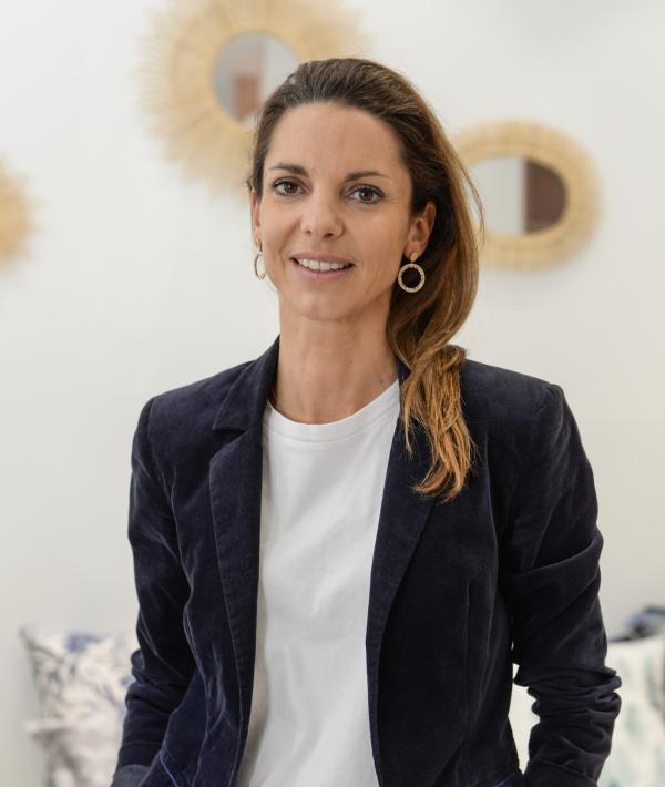 Elodie Arenou